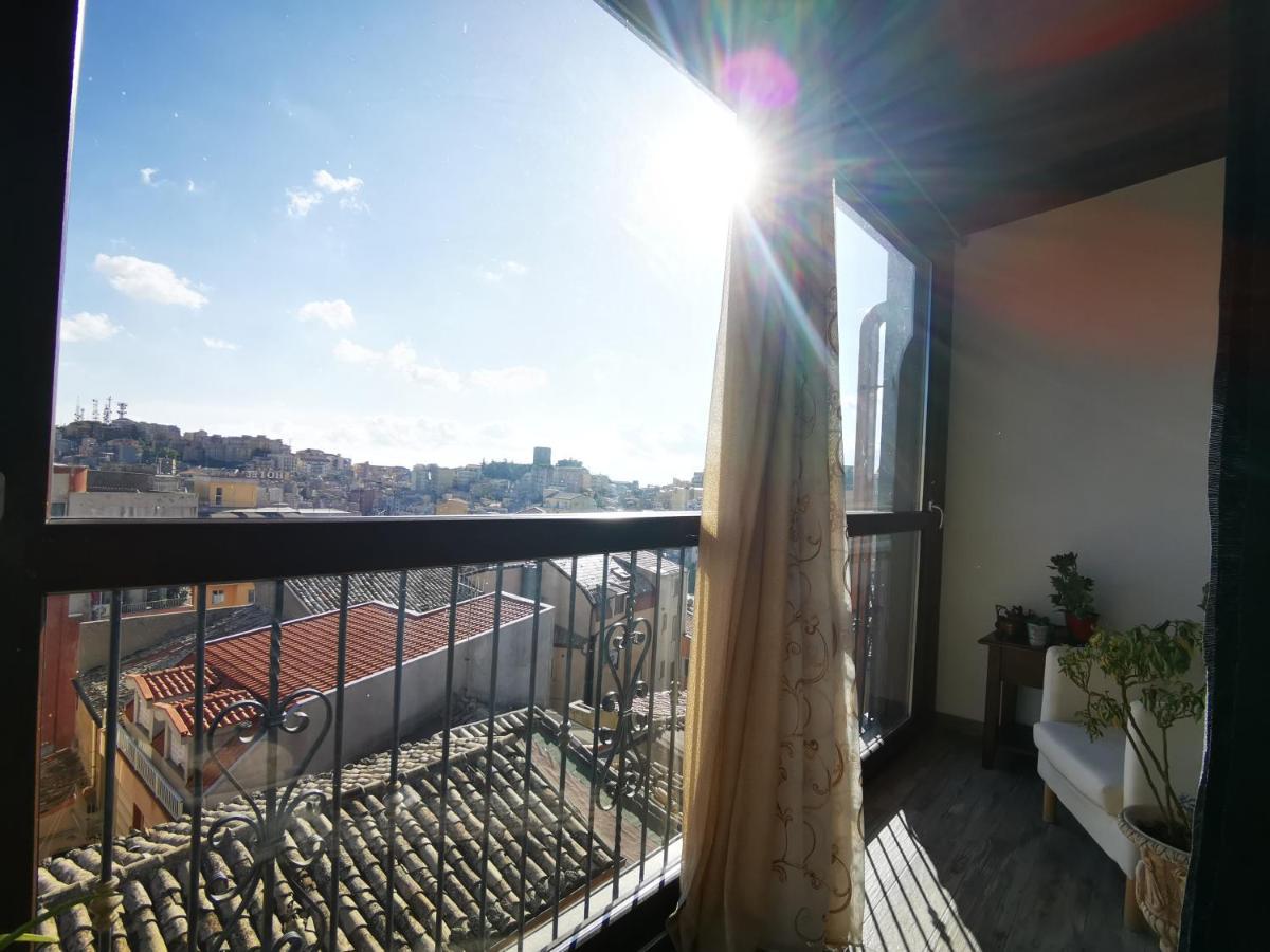 إينّا Centro Sicilia Rooms-Suites & Terrace المظهر الخارجي الصورة