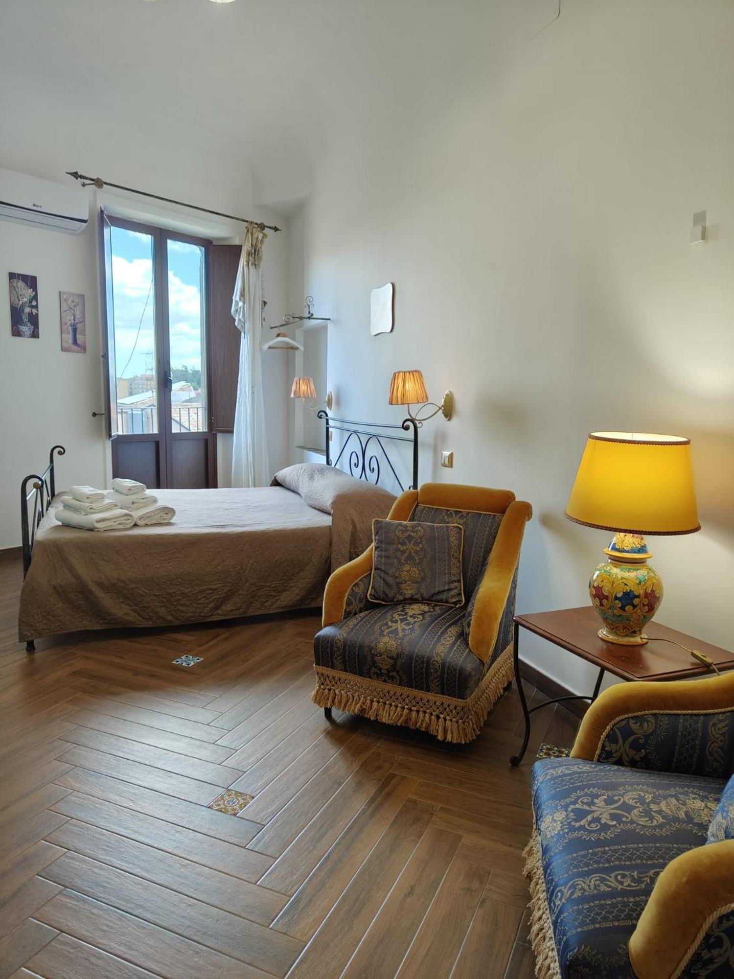 إينّا Centro Sicilia Rooms-Suites & Terrace المظهر الخارجي الصورة