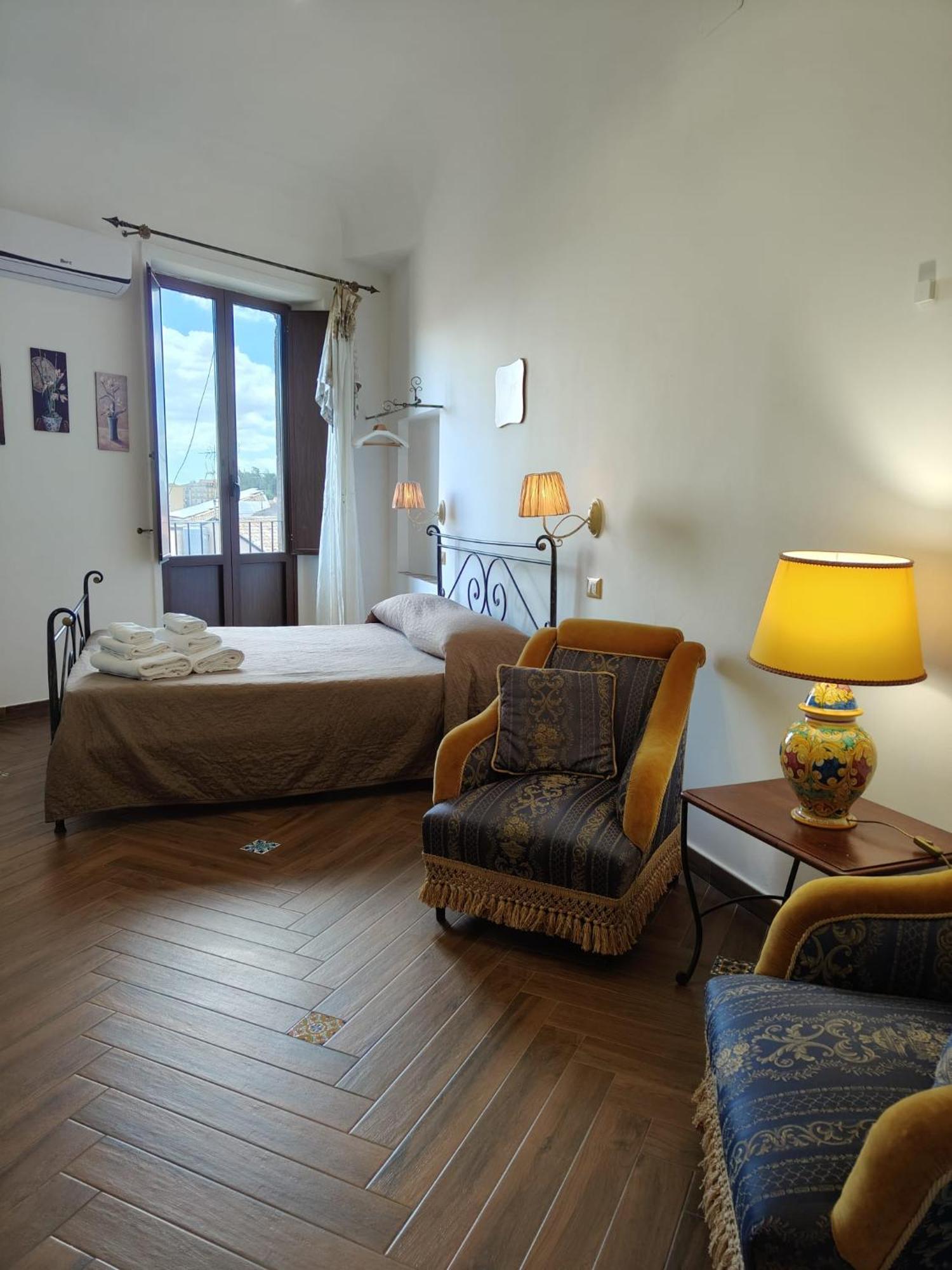 إينّا Centro Sicilia Rooms-Suites & Terrace المظهر الخارجي الصورة
