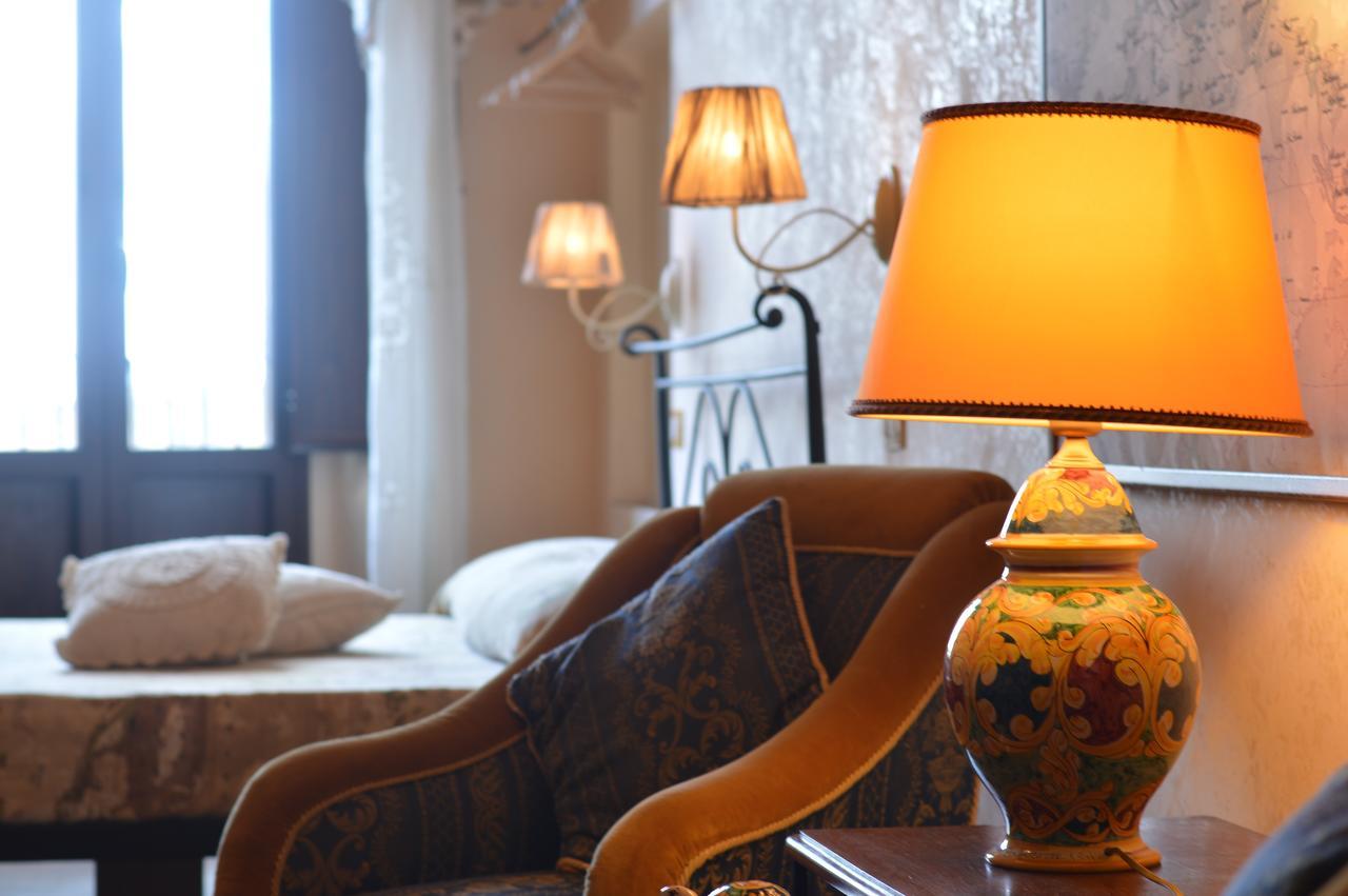 إينّا Centro Sicilia Rooms-Suites & Terrace المظهر الخارجي الصورة