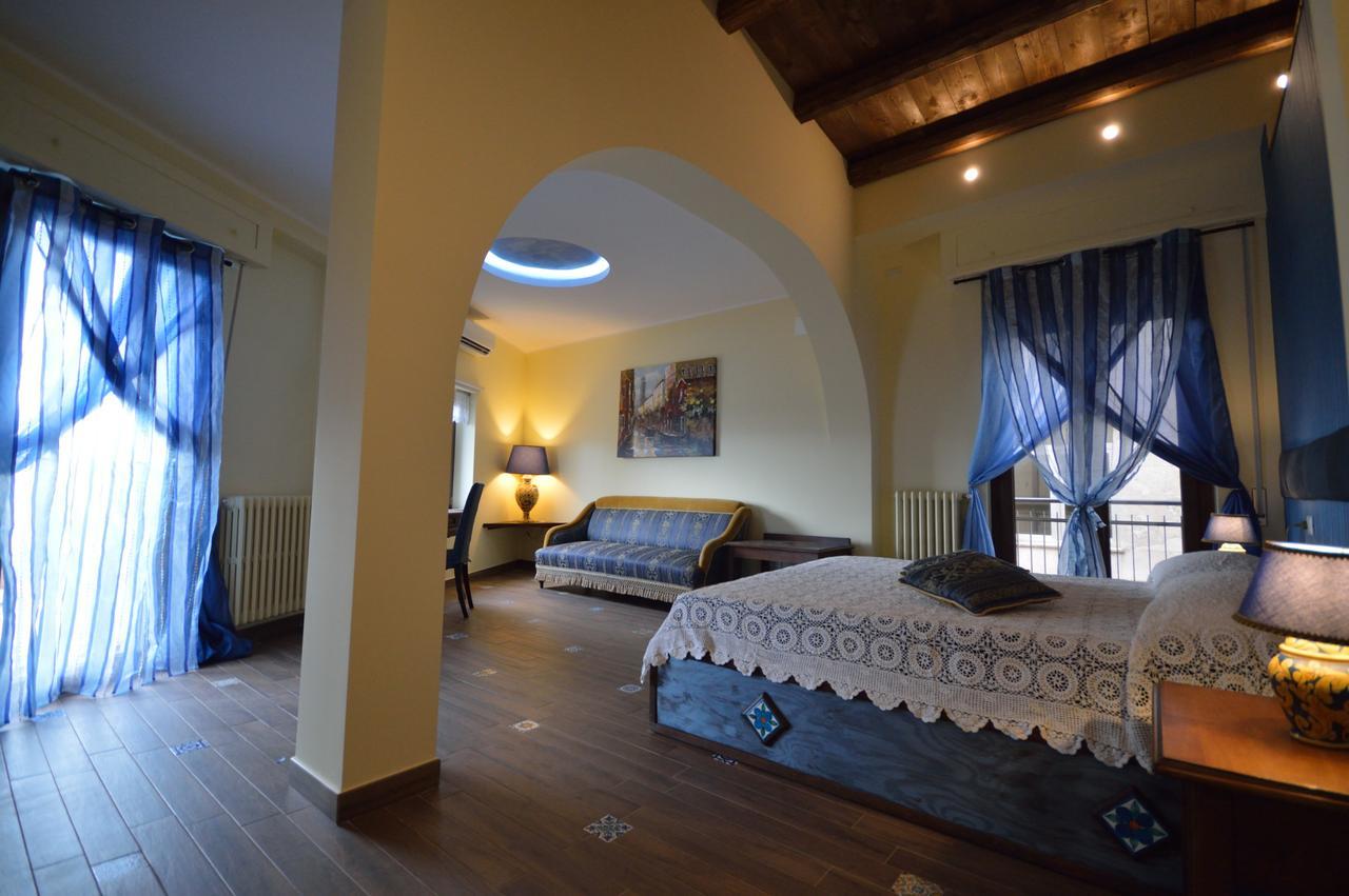 إينّا Centro Sicilia Rooms-Suites & Terrace المظهر الخارجي الصورة