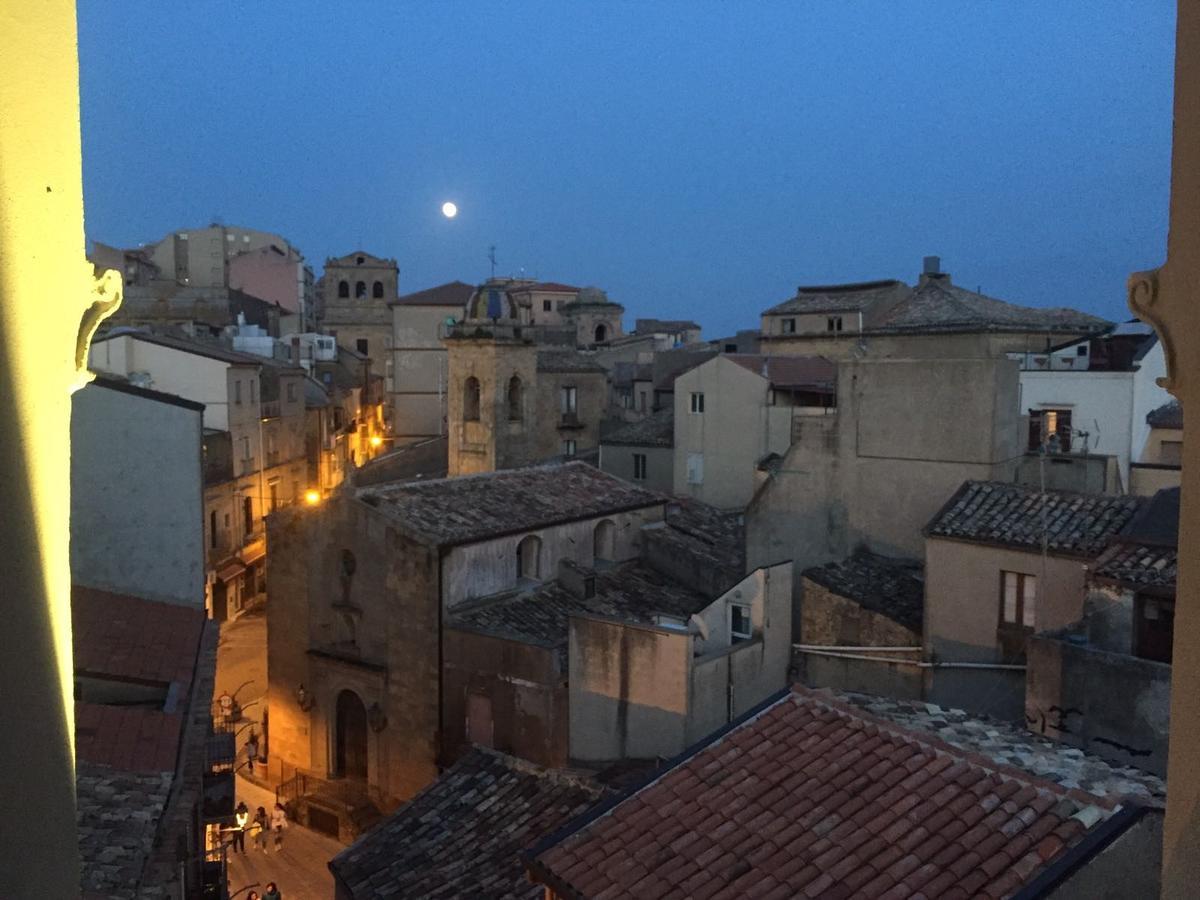 إينّا Centro Sicilia Rooms-Suites & Terrace المظهر الخارجي الصورة