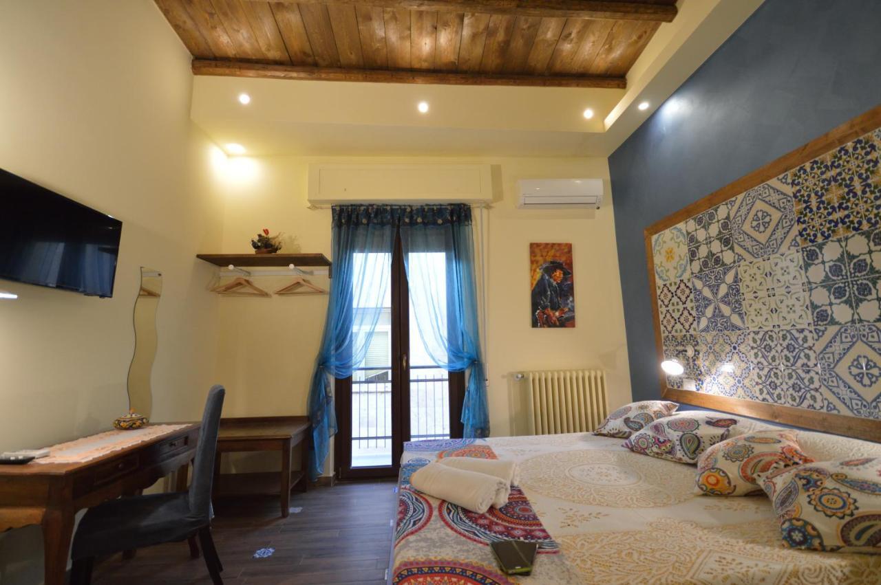 إينّا Centro Sicilia Rooms-Suites & Terrace المظهر الخارجي الصورة